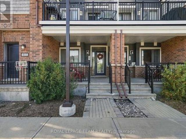 Townhouse for sale in Blackstone South, Ottawa