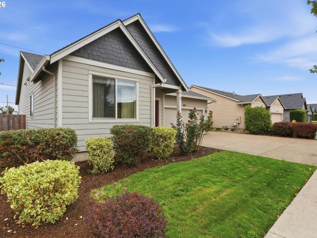 House for sale in Silverton, Marion County