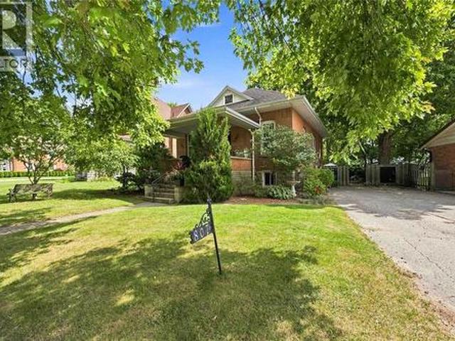 House for sale in Chatham–kent, Ontario