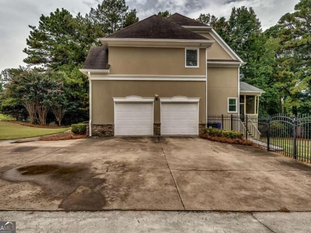 House for sale in Conyers, Georgia