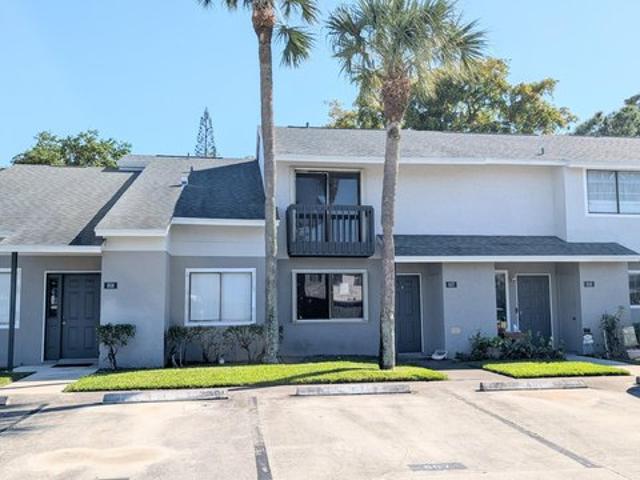 Townhouse for sale in Greenacres, Florida