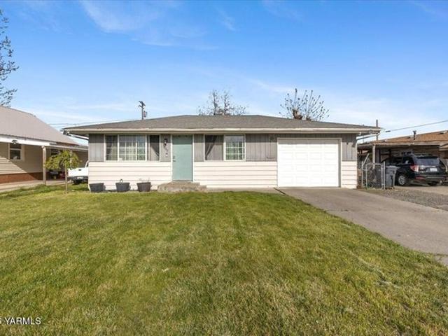 House for sale in Wapato, Washington