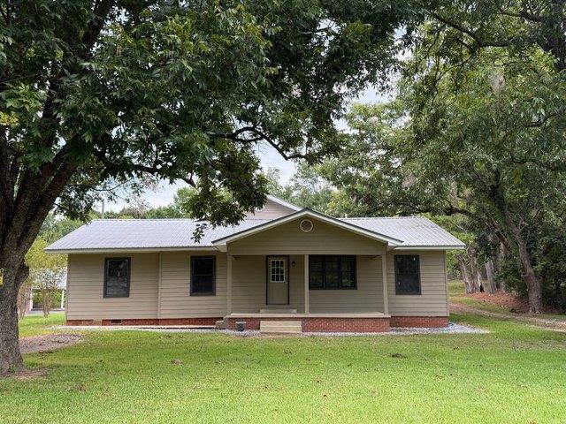 House for sale in Winona, Mississippi