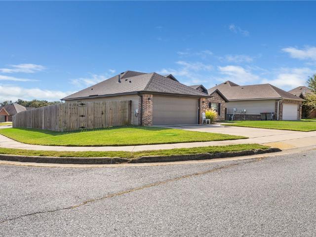 House for sale in Cave Springs, Benton County