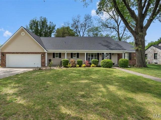 House for sale in Sikeston, Missouri