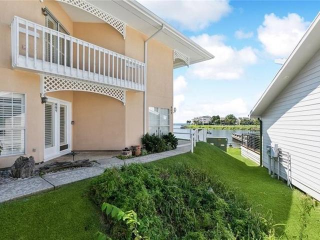 Condo for sale in Mandeville, Louisiana