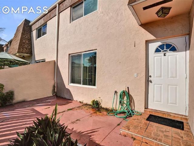 Townhouse for sale in Margate, Florida