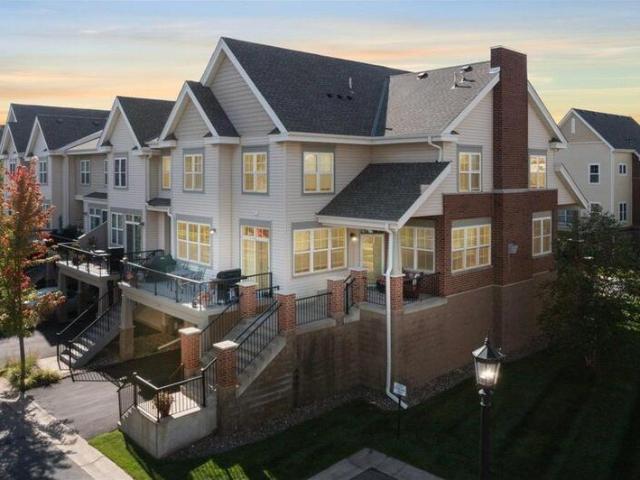 Townhouse for sale in Maple Grove