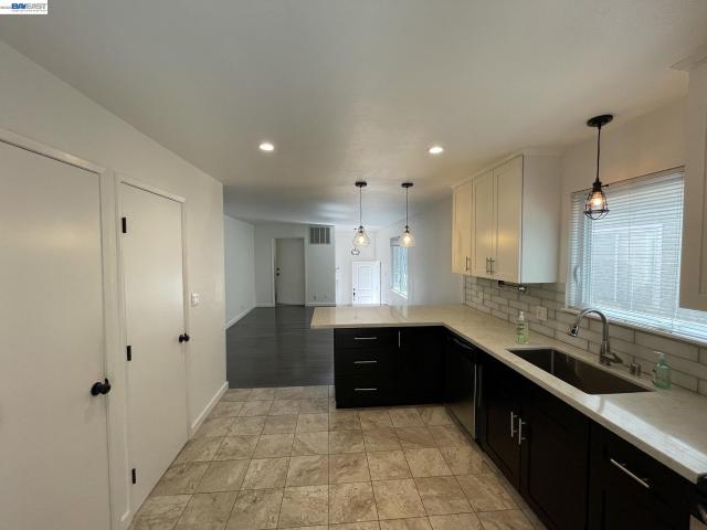 Property for rent in Oakland, California