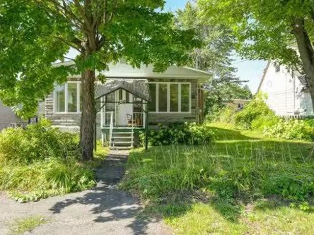 House for sale in Fabreville, Quebec