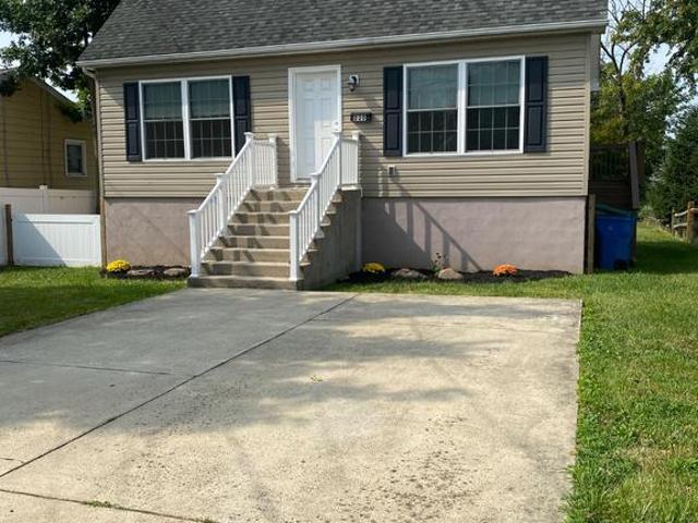 House for sale in Croydon, Bristol Township