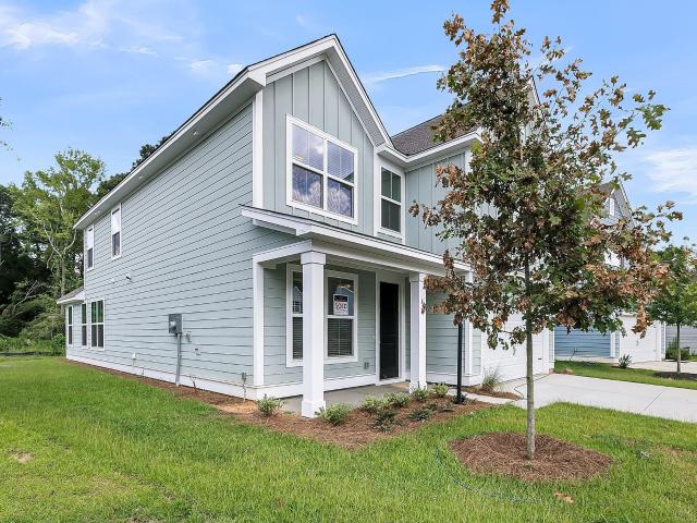 House for sale in Moncks Corner, South Carolina