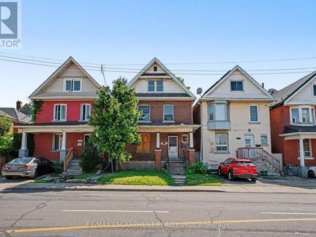 House for sale in Ancaster, Ontario