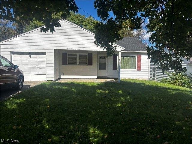 House for sale in Youngstown, Mahoning County
