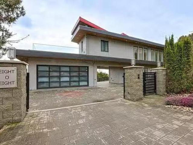 House for sale in West Vancouver, British Columbia