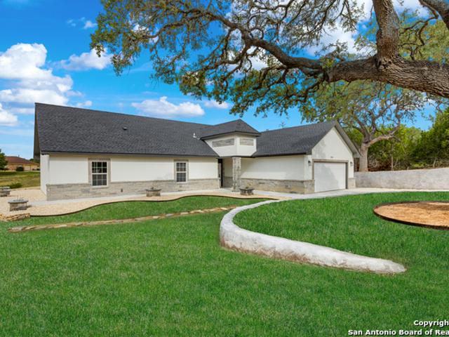 House for sale in Bandera House for sale in Bandera