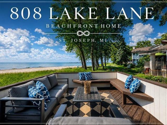 House for sale in Saint Joseph, Michigan