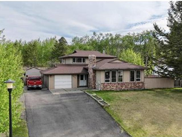 House for sale in 100 Mile House, British Columbia