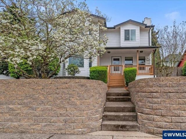 House for sale in Oregonia