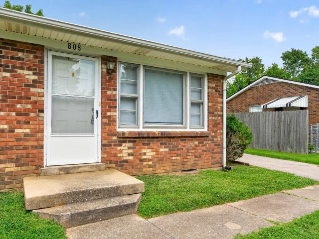 House for sale in Versailles, Woodford County