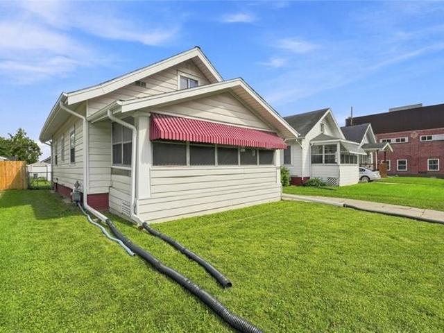 House for sale in Linn, Iowa