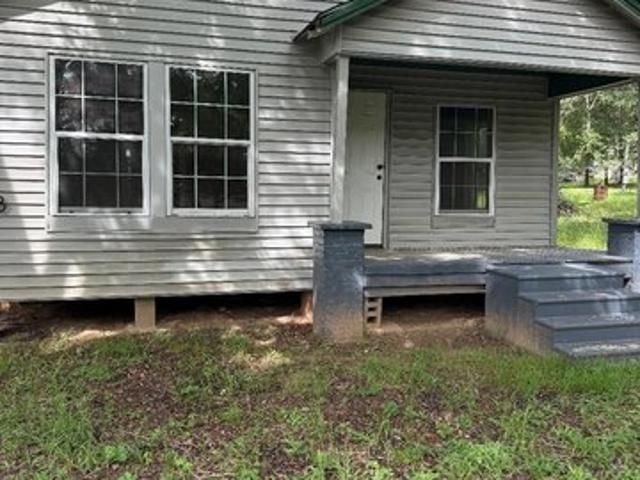 House for sale in Crockett, Texas