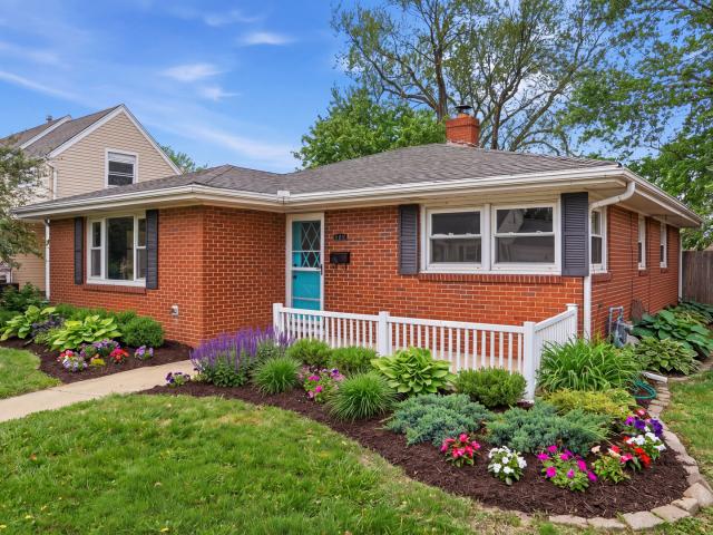 House for sale in Whiteside, Illinois