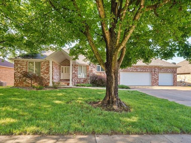 House for sale in Nixa, Missouri