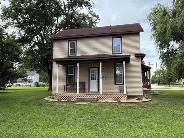 House for sale in Altamont, Illinois