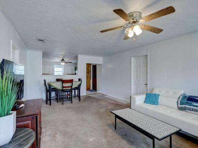 House for sale in Sinton House for sale in Sinton