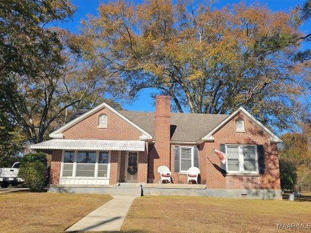 House for sale in Elmore, Alabama