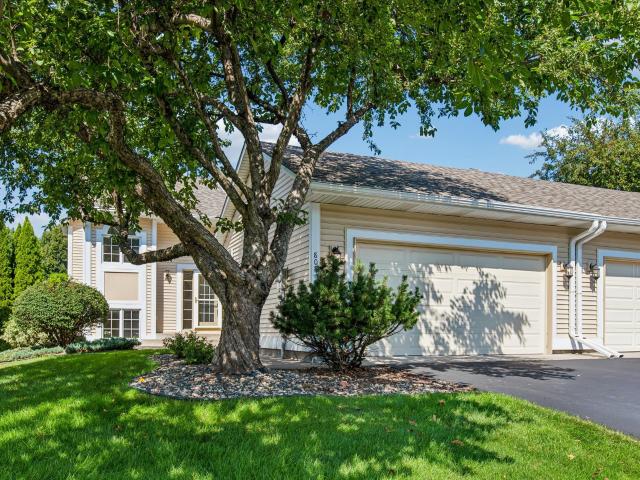 Townhouse for sale in Woodbury, Minnesota