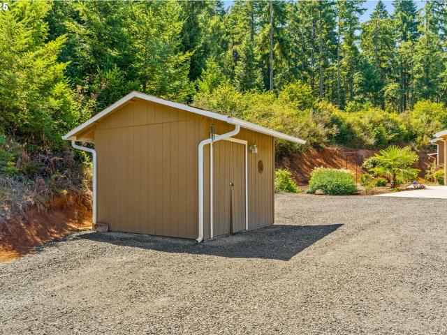 House for sale in Creswell