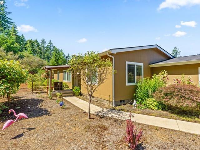 House for sale in Creswell, Oregon