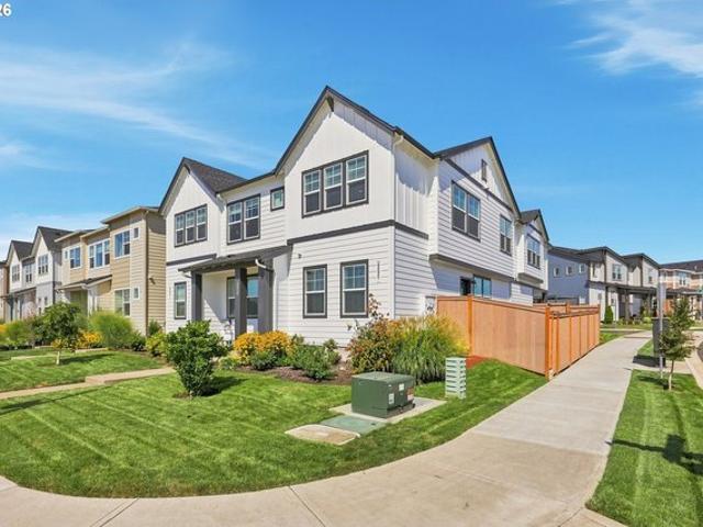 Townhouse for sale in Oregonia