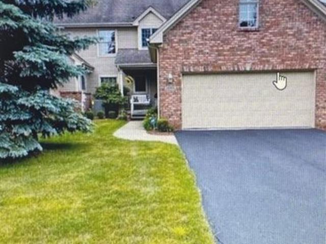 Condo for sale in Grand Blanc, Michigan