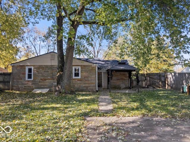 House for sale in Fairland, Indiana