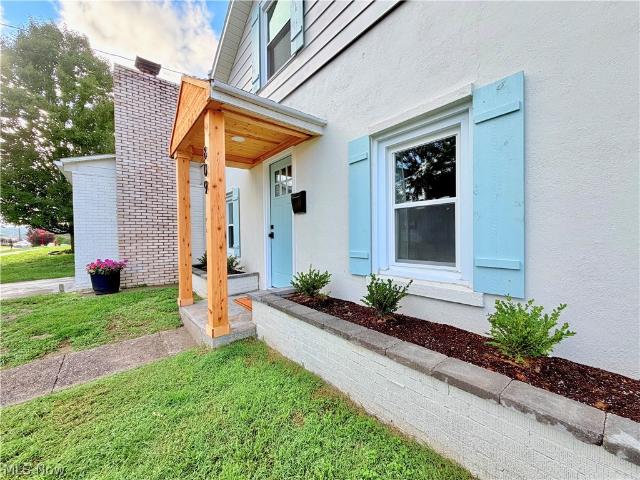 House for sale in Vienna, West Virginia