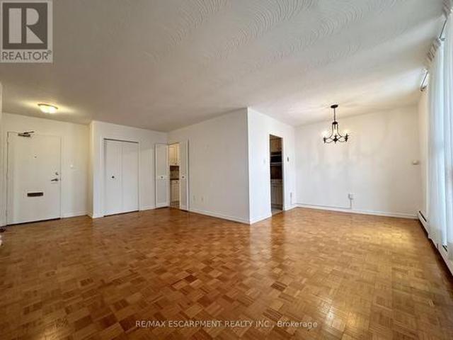 Condo for sale in St. Catharines, Golden Horseshoe