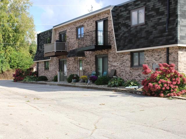 Condo for sale in Reinbeck, Iowa