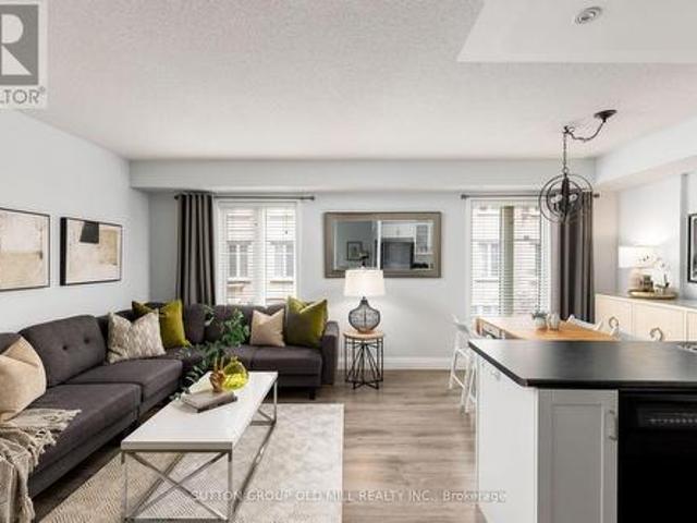 Townhouse for sale in Woburn, Ontario
