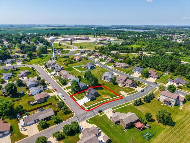 House for sale in Dodge Center, Minnesota