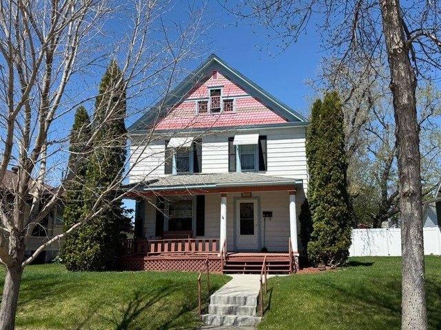 House for sale in Devils Lake, North Dakota