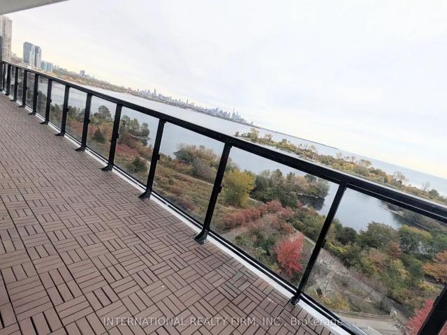 House for rent in Etobicoke—Lakeshore, Toronto