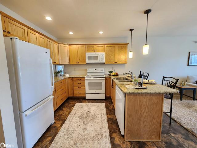 Condo for sale in Clear Lake, Cerro Gordo County