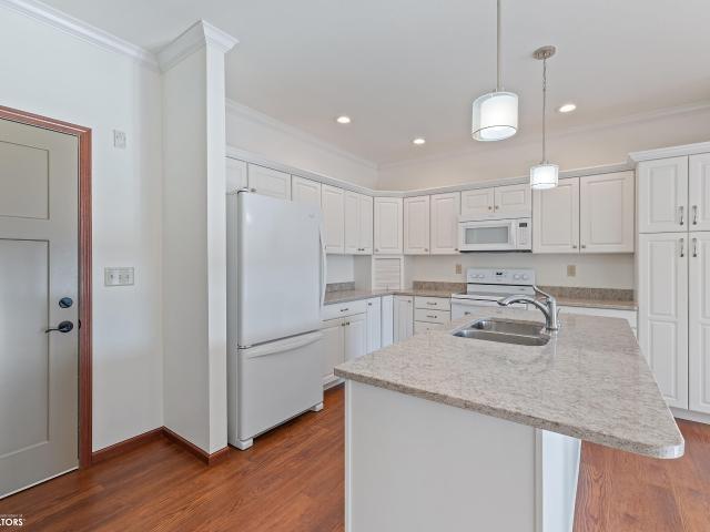 Condo for sale in Cerro Gordo, Iowa