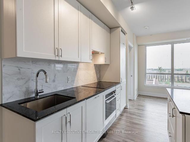 Condo for rent in Toronto, Golden Horseshoe