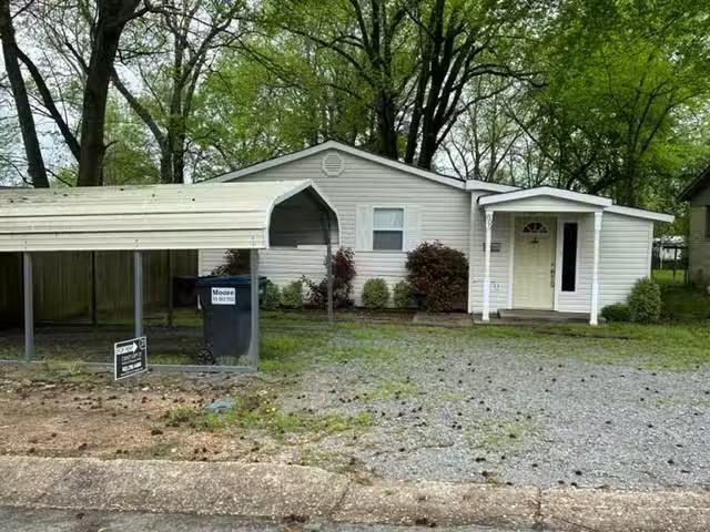 Condo for rent in Benton