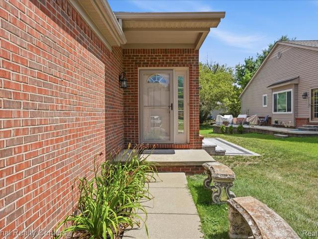 Condo for sale in Howell, Michigan