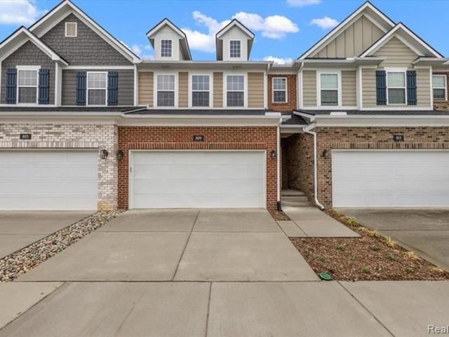 Condo for sale in Troy, Michigan